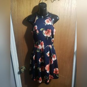 Monteau floral dress size small